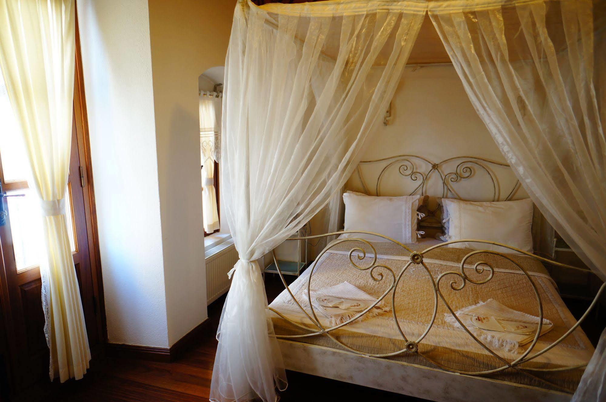 Hotel Des Etrangers - Special Category Çanakkale Buitenkant foto