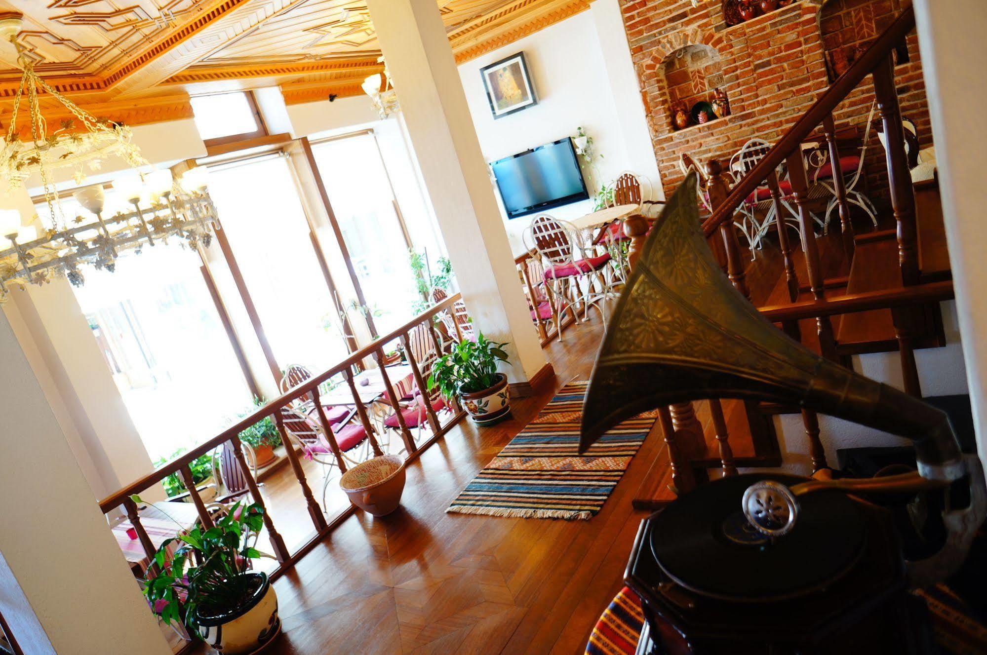 Hotel Des Etrangers - Special Category Çanakkale Buitenkant foto